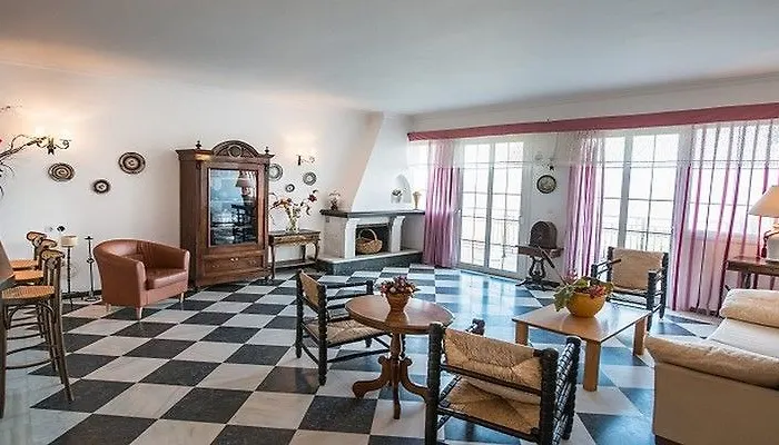 Locanda Beach Hotel 扎金索斯镇