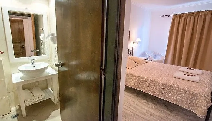 酒店 Locanda Beach Hotel 扎金索斯镇