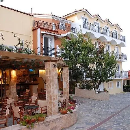 Locanda Beach Hotel Отель